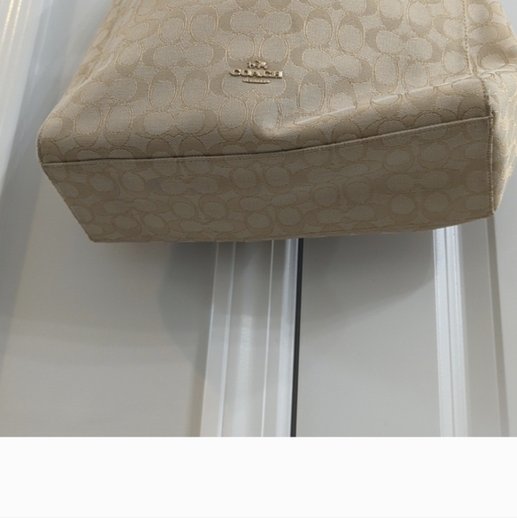 Preloved Coach purse - Picture 8 of 12